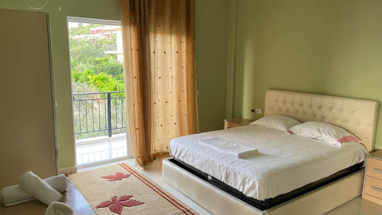 Azure Apartments By Kondo Stays Vlorë Εξωτερικό φωτογραφία