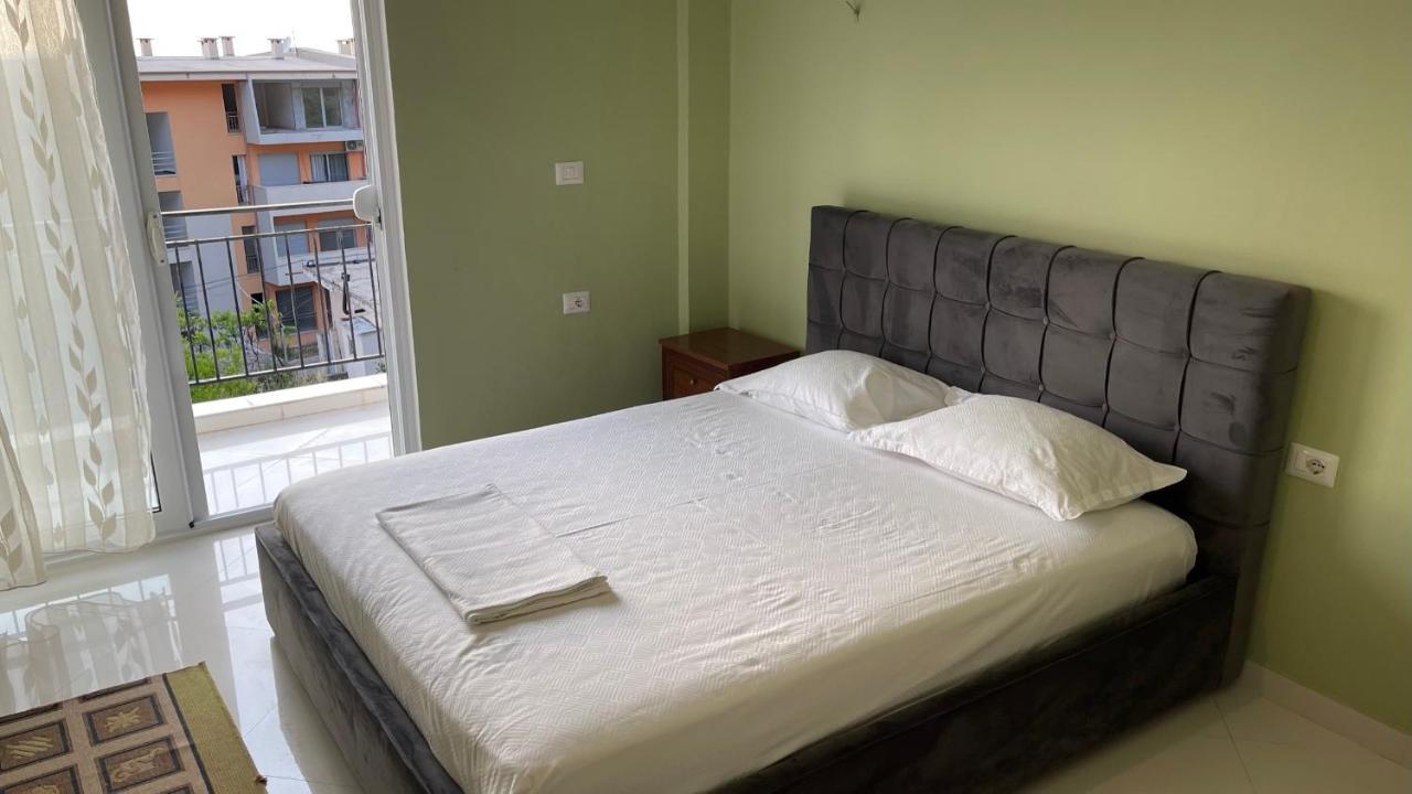 Azure Apartments By Kondo Stays Vlorë Εξωτερικό φωτογραφία