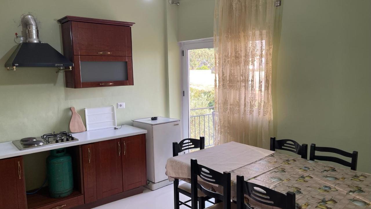 Azure Apartments By Kondo Stays Vlorë Εξωτερικό φωτογραφία
