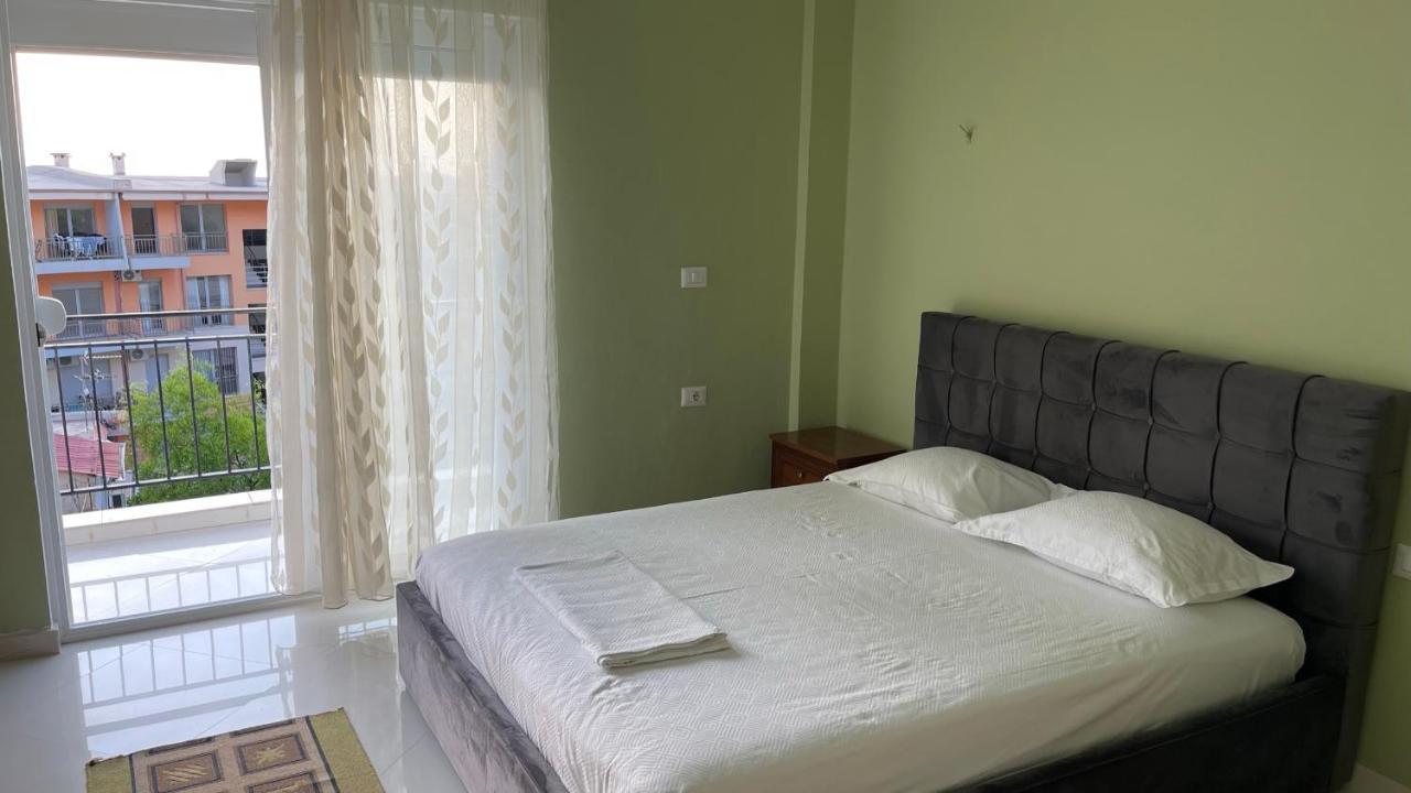 Azure Apartments By Kondo Stays Vlorë Εξωτερικό φωτογραφία