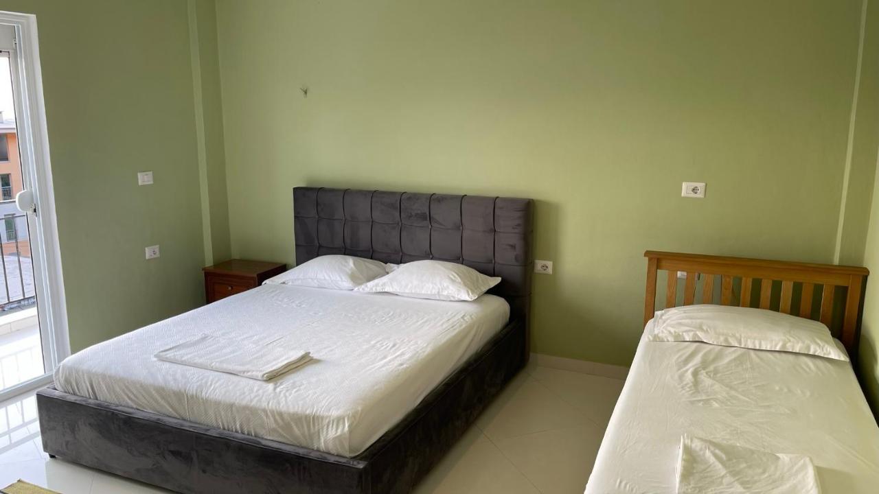 Azure Apartments By Kondo Stays Vlorë Εξωτερικό φωτογραφία