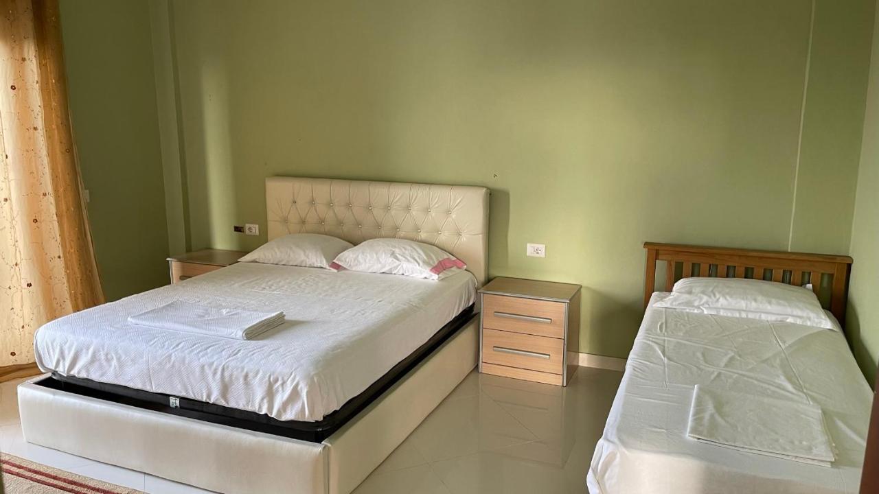 Azure Apartments By Kondo Stays Vlorë Εξωτερικό φωτογραφία