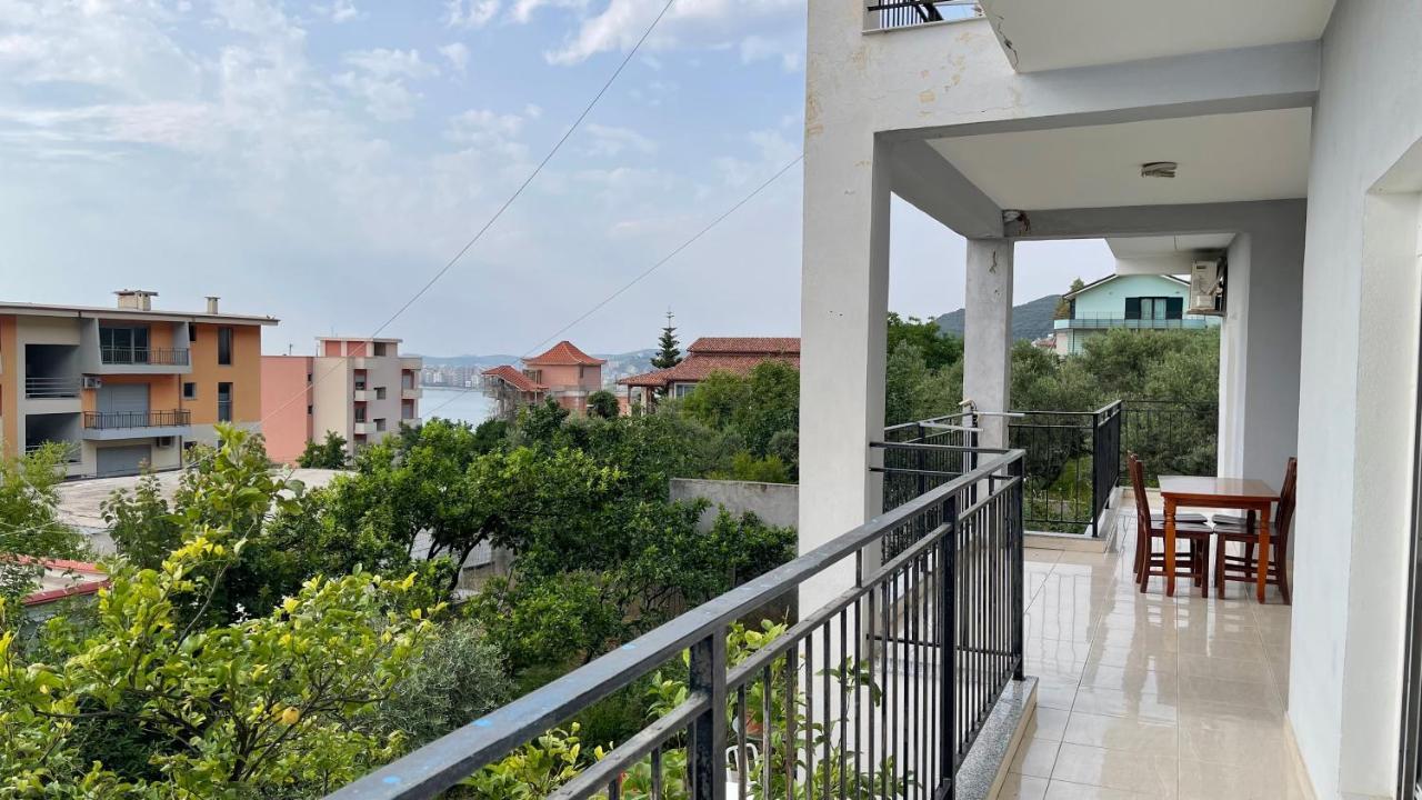 Azure Apartments By Kondo Stays Vlorë Εξωτερικό φωτογραφία