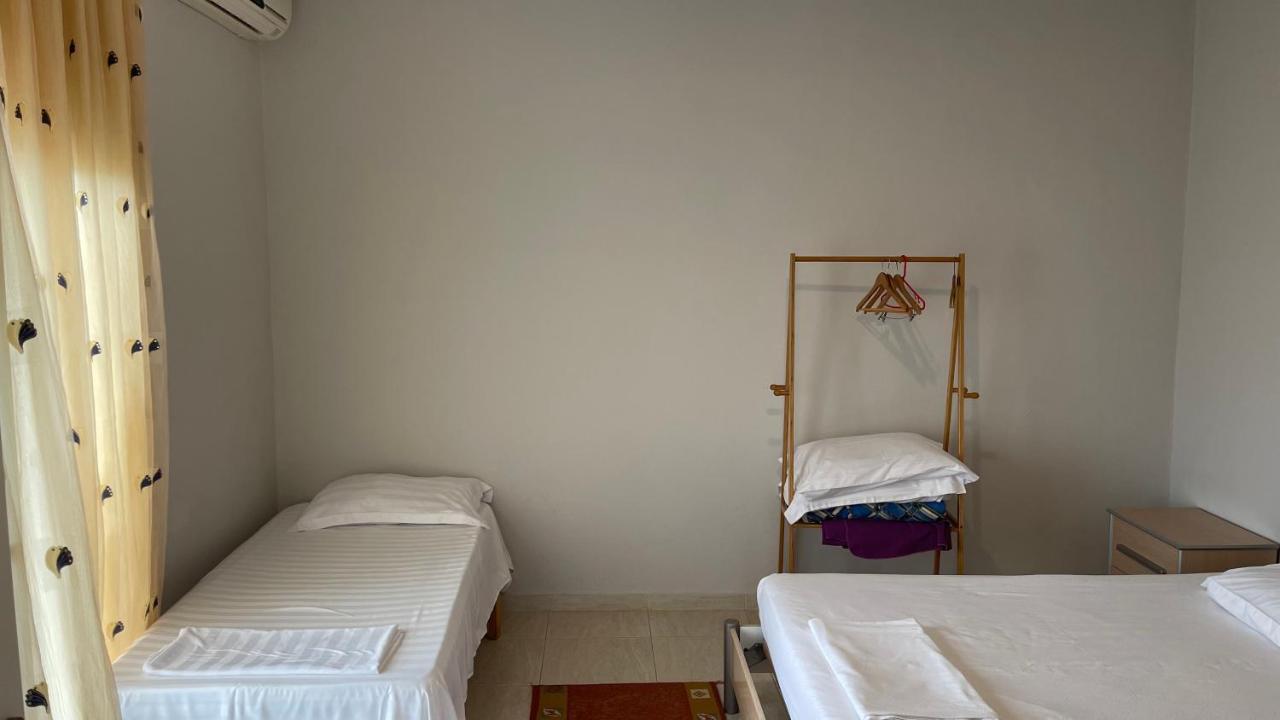Azure Apartments By Kondo Stays Vlorë Εξωτερικό φωτογραφία