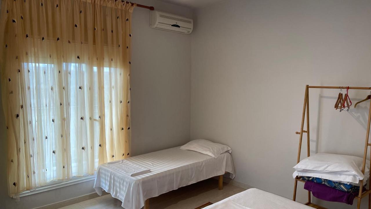 Azure Apartments By Kondo Stays Vlorë Εξωτερικό φωτογραφία