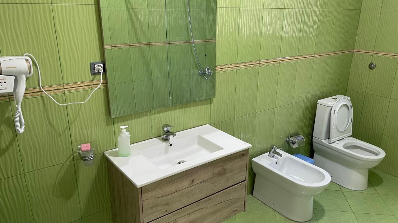 Azure Apartments By Kondo Stays Vlorë Εξωτερικό φωτογραφία