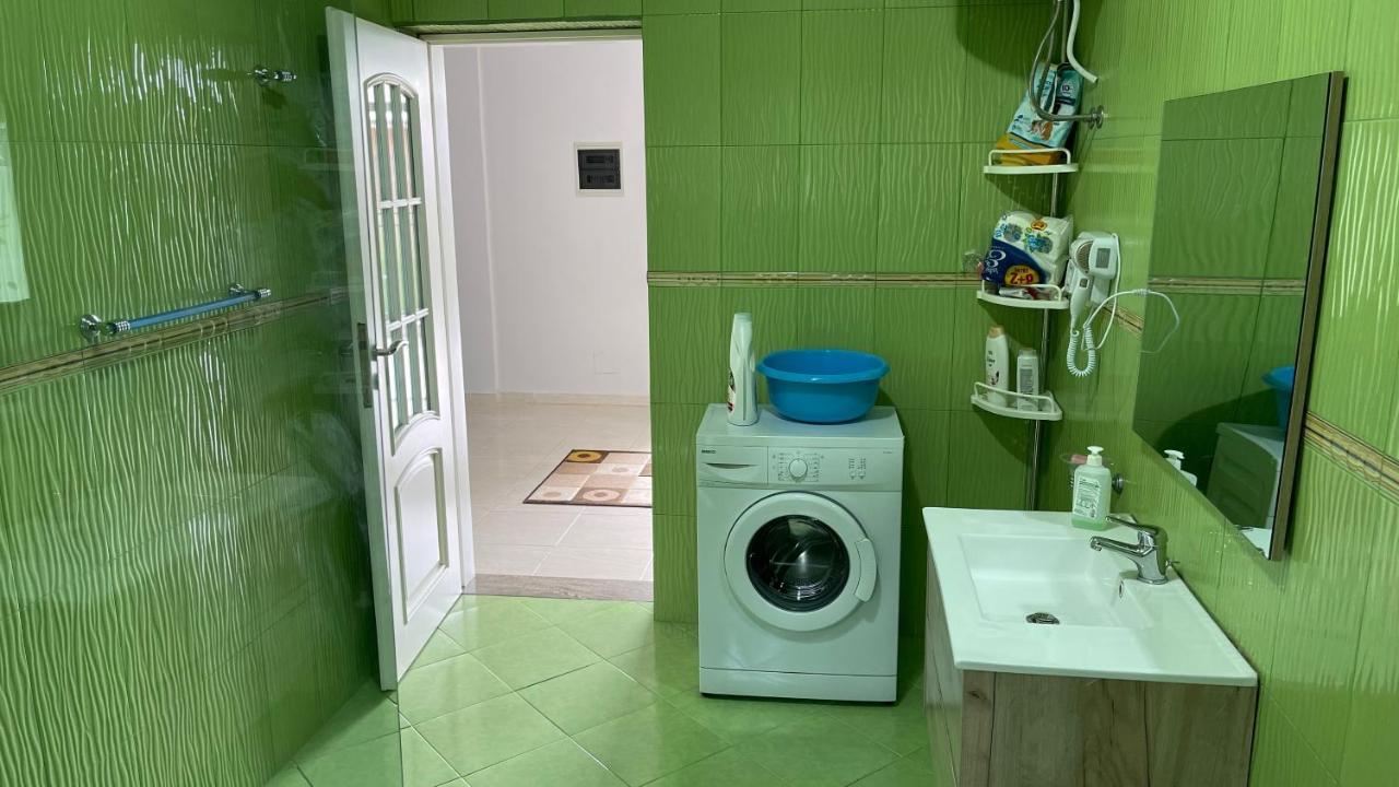 Azure Apartments By Kondo Stays Vlorë Εξωτερικό φωτογραφία