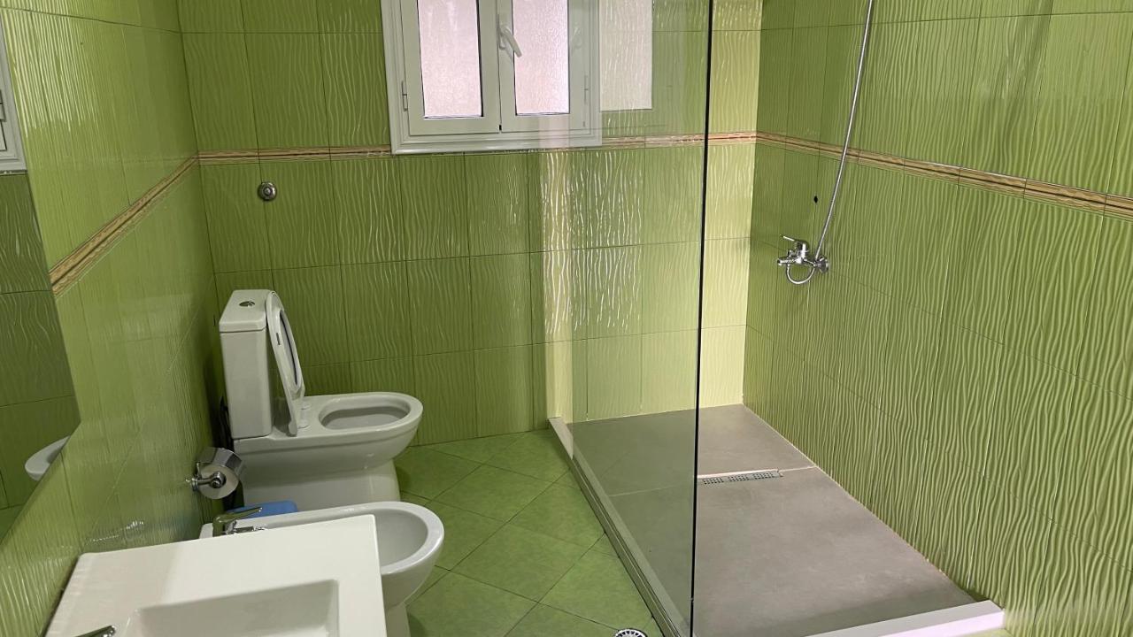 Azure Apartments By Kondo Stays Vlorë Εξωτερικό φωτογραφία